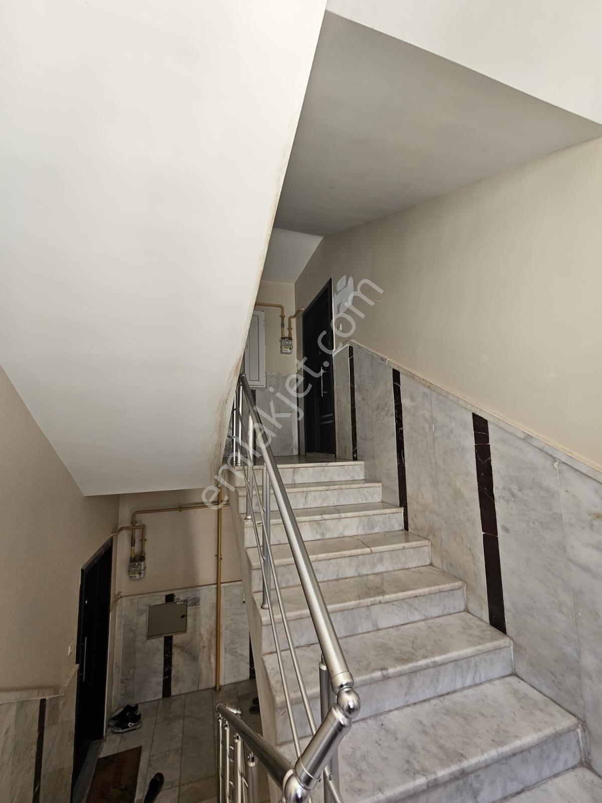 Üniversite Mah.3+1 Satılık Full Yapılı Yatırımlık Daire — fotoğraf 3