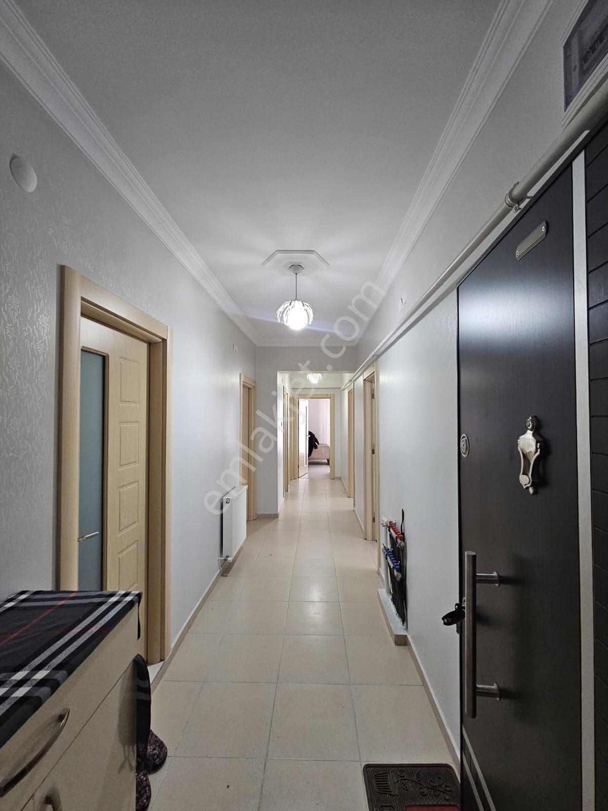 Üniversite Mah.3+1 Satılık Full Yapılı Yatırımlık Daire — fotoğraf 4