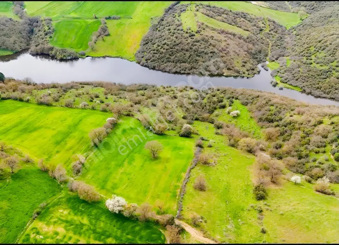 Balcity-balıkesir Dereköyde Gölet Manzaralı 2 Parsel 3.586 M² — fotoğraf 9