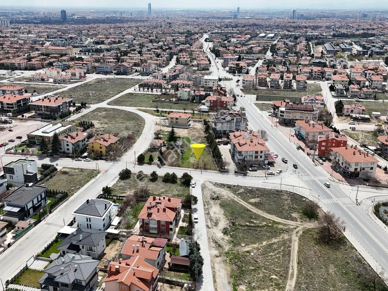İşyapar'dan Buhara Mah. 2 Kata İmarlı 1844 M² Köşe Parsel Arsa — fotoğraf 2