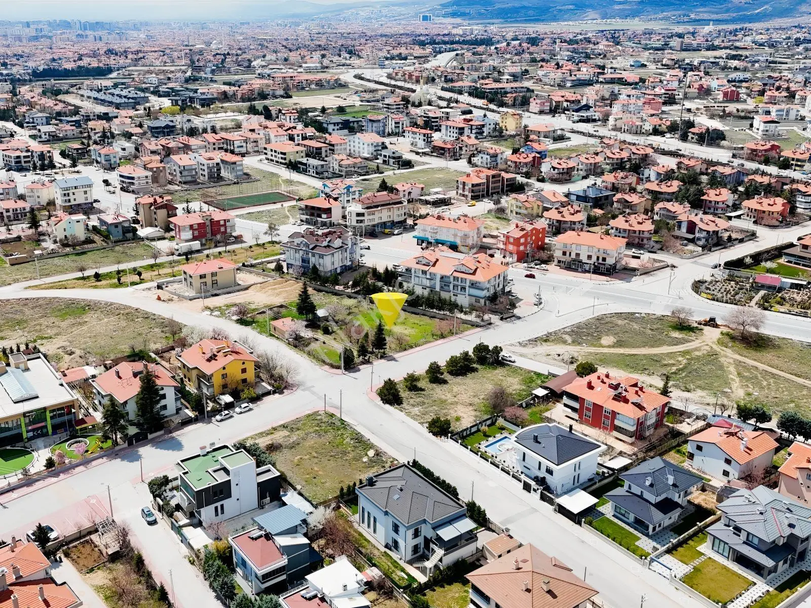 İşyapar'dan Buhara Mah. 2 Kata İmarlı 1844 M² Köşe Parsel Arsa — fotoğraf 28