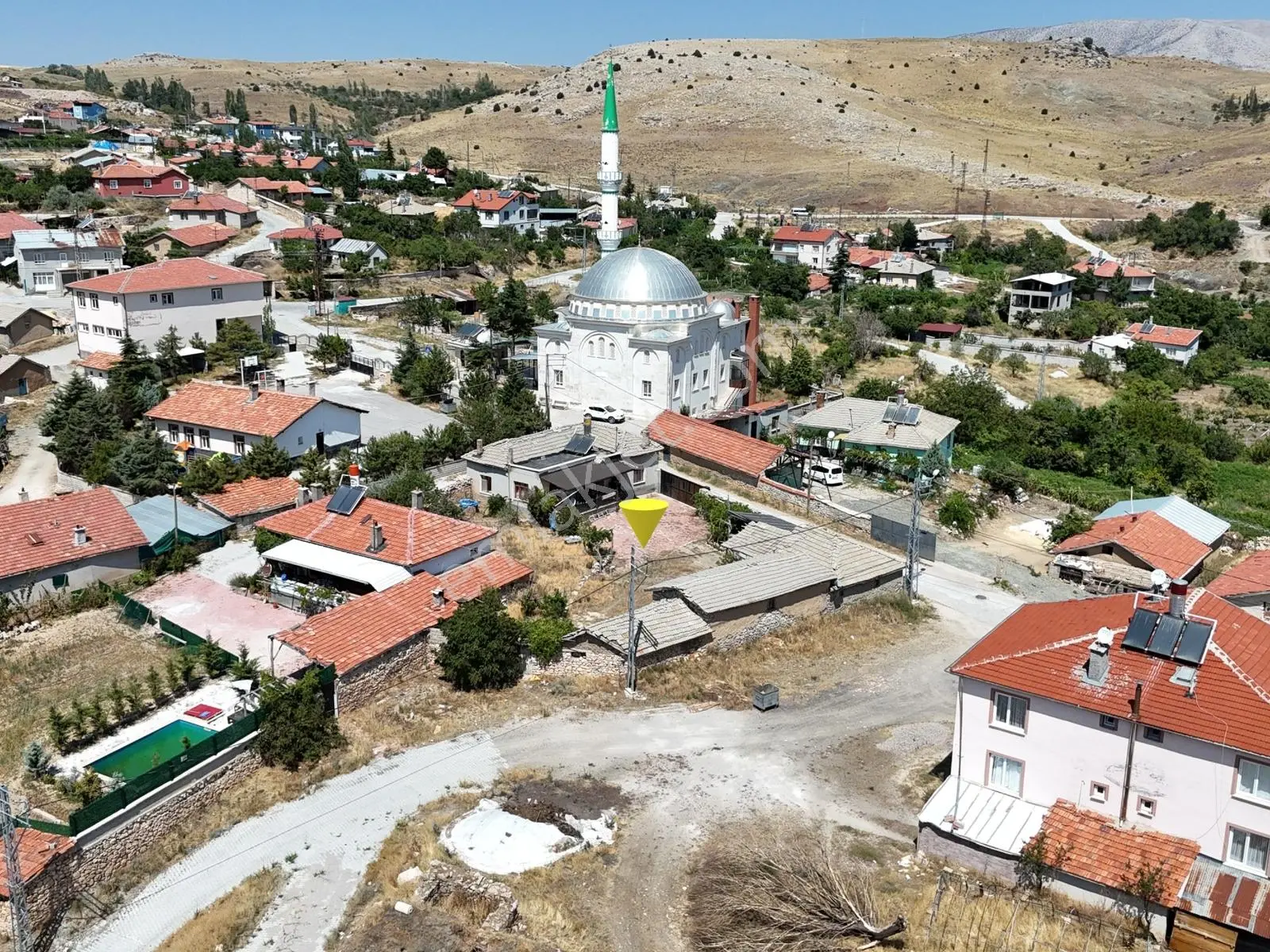 İşyapar'dan Karadiğinderesinde 839 M Köşe Parsel Üzerinde Bahçe — fotoğraf 33