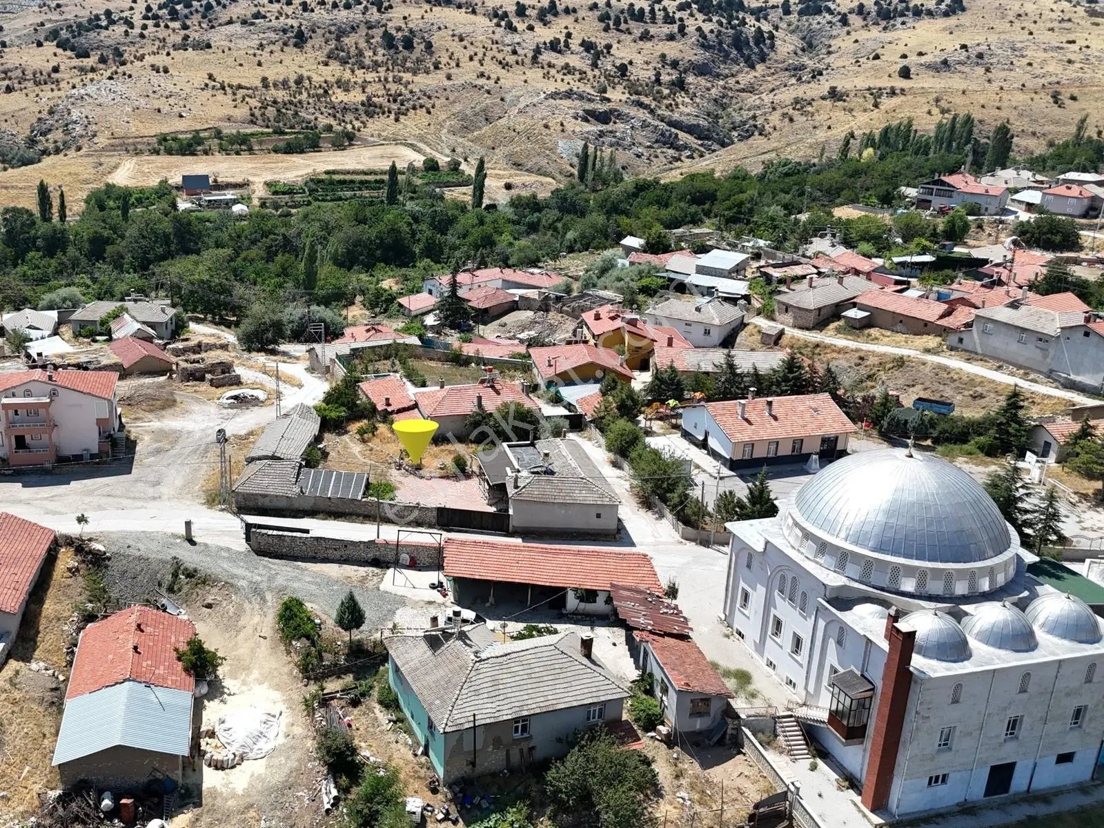 İşyapar'dan Karadiğinderesinde 839 M Köşe Parsel Üzerinde Bahçe — fotoğraf 38