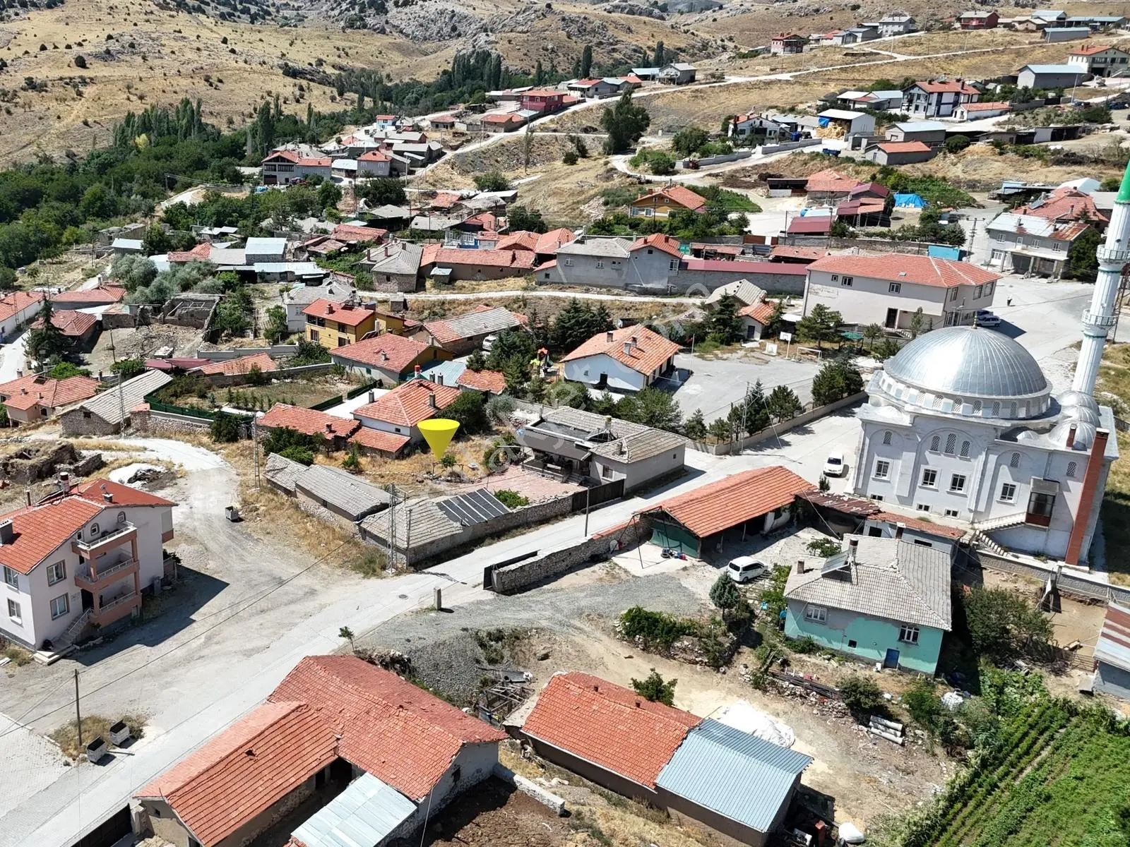 İşyapar'dan Karadiğinderesinde 839 M Köşe Parsel Üzerinde Bahçe — fotoğraf 39