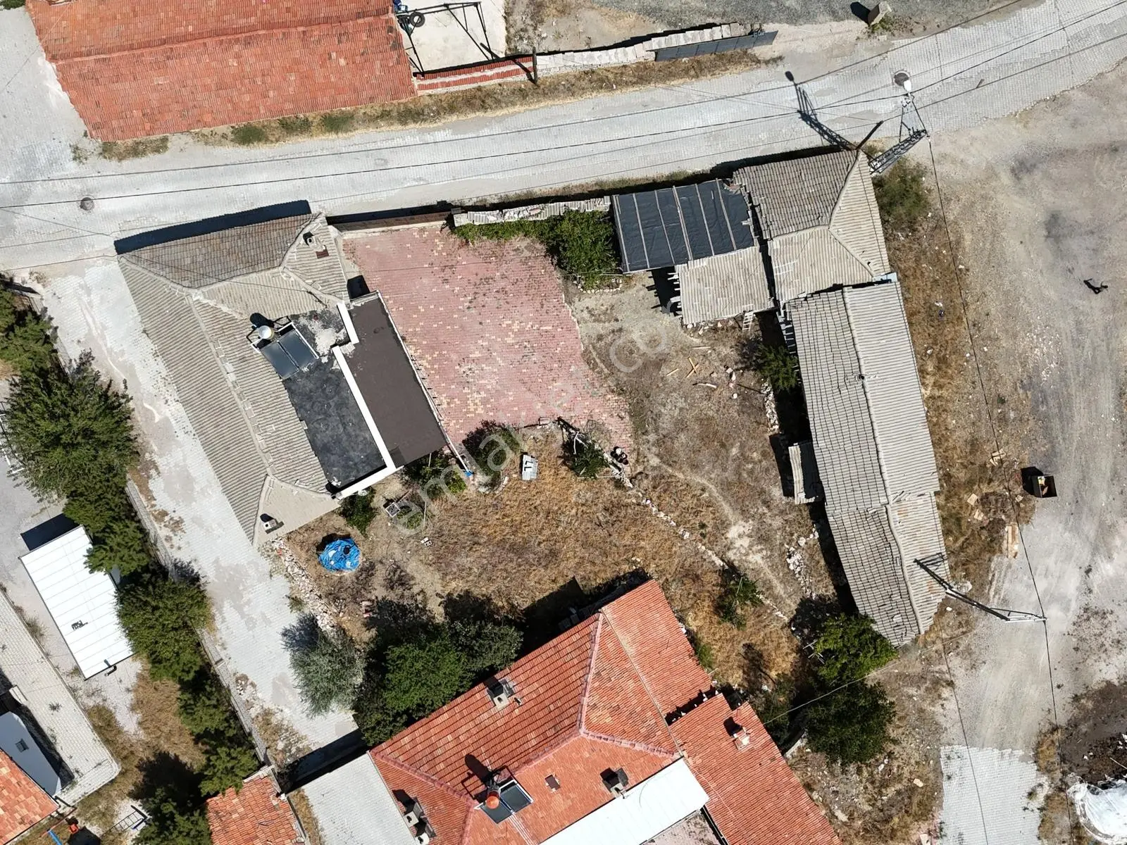İşyapar'dan Karadiğinderesinde 839 M Köşe Parsel Üzerinde Bahçe — fotoğraf 46