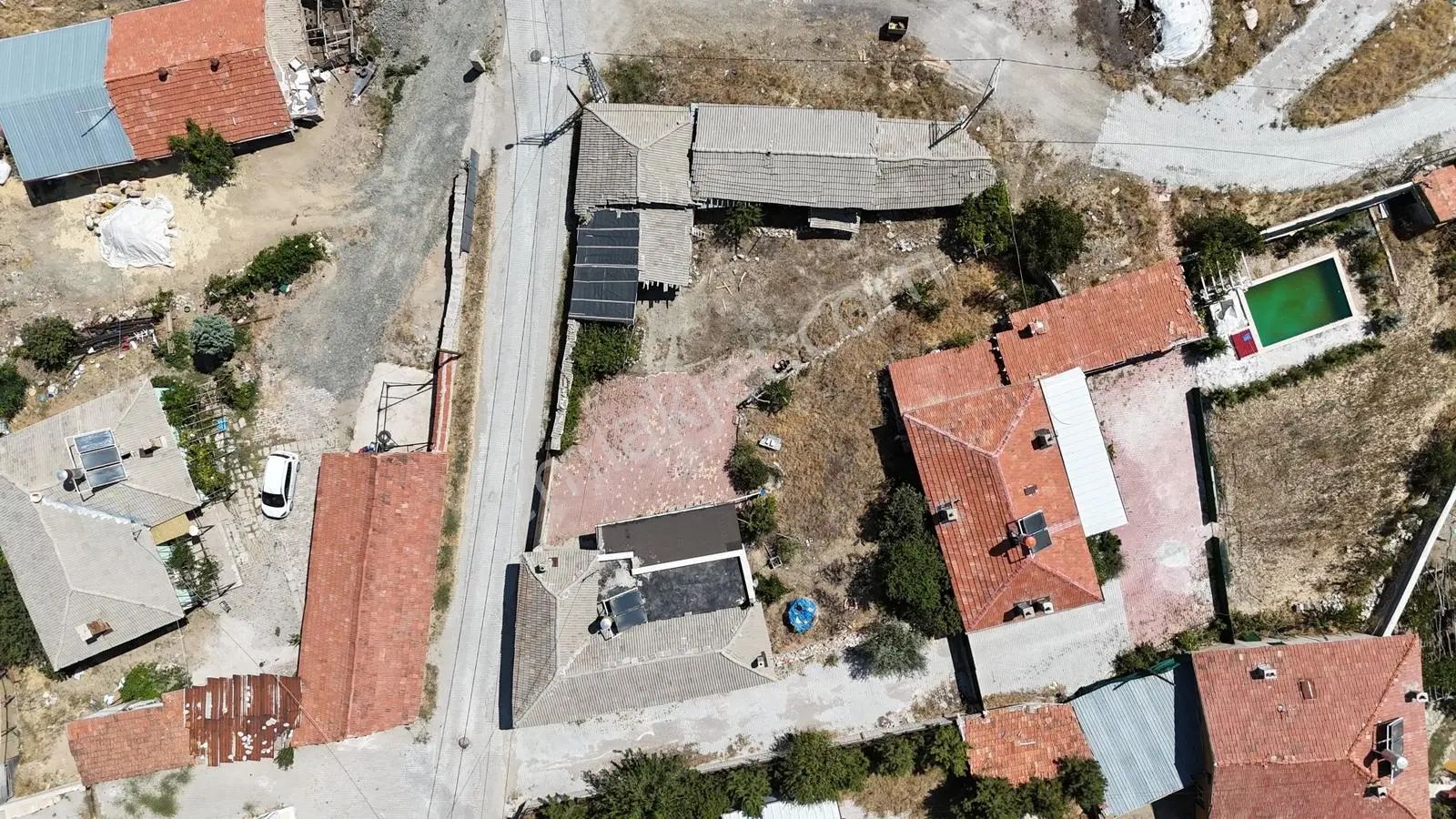 İşyapar'dan Karadiğinderesinde 839 M Köşe Parsel Üzerinde Bahçe — fotoğraf 47