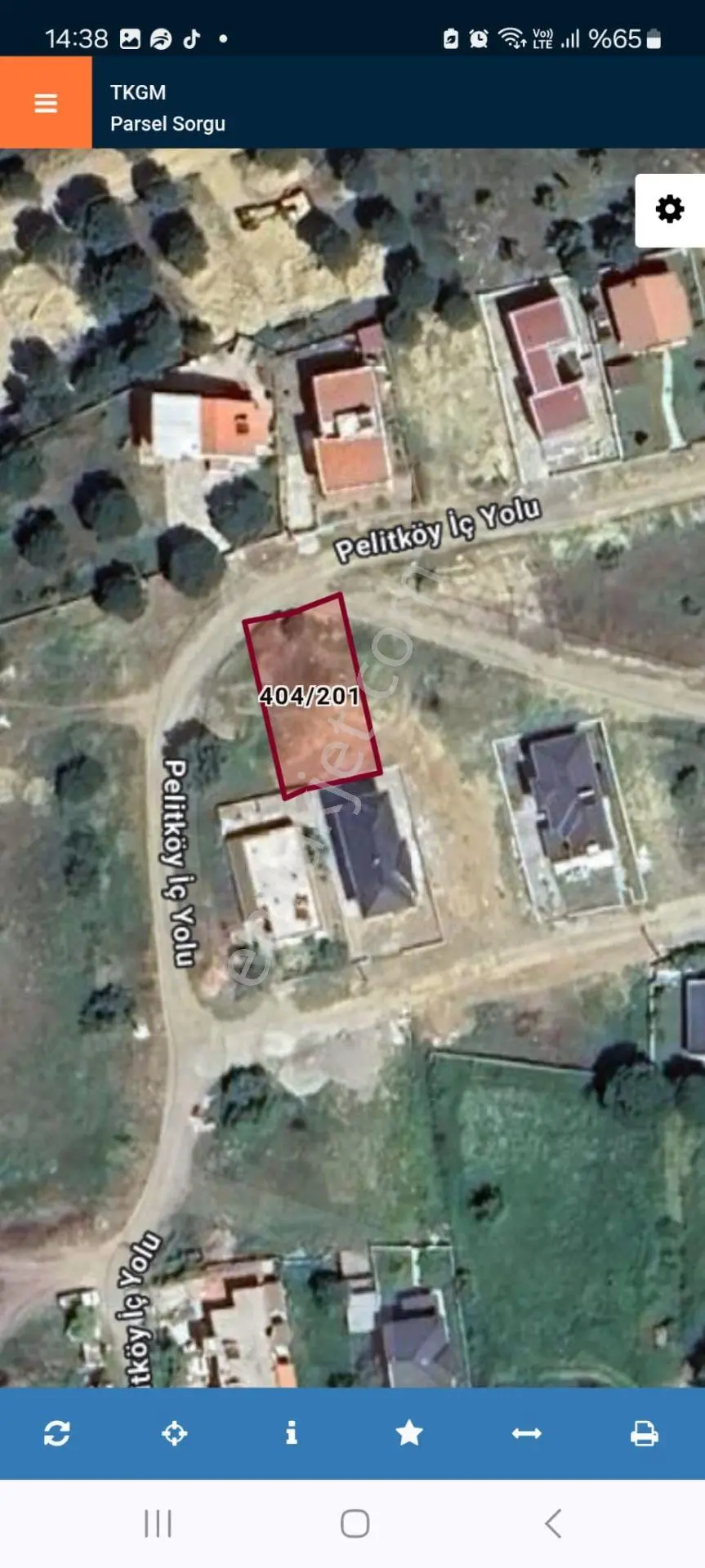 Denizden Burhaniye Pelitköyde Satılık 275 M2 Villa İmarlı Arsa.