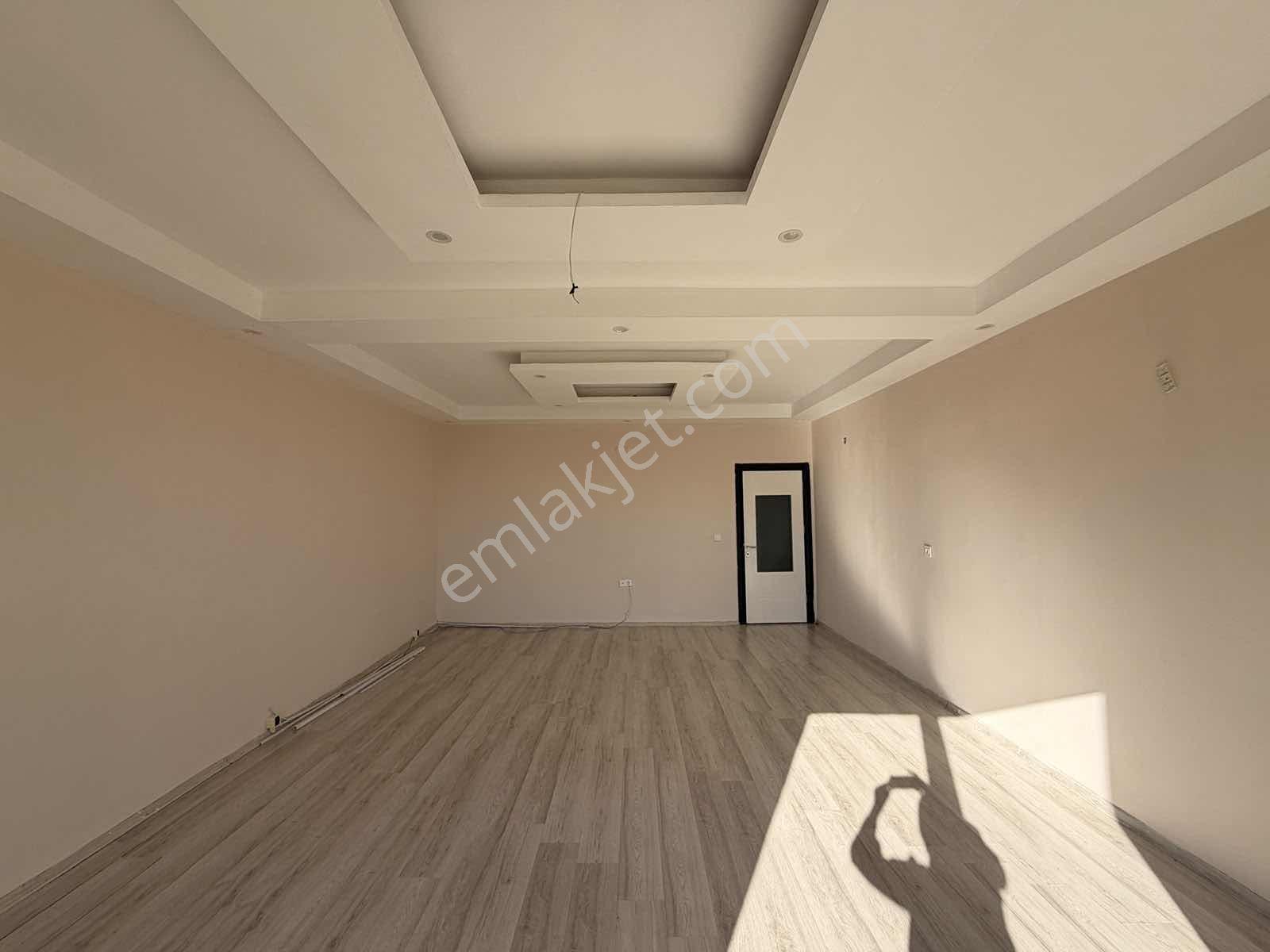 Murat Emlaktan Nirvana Evlerinde Kale Cephe 4+1 Dairemiz Satılık — fotoğraf 10