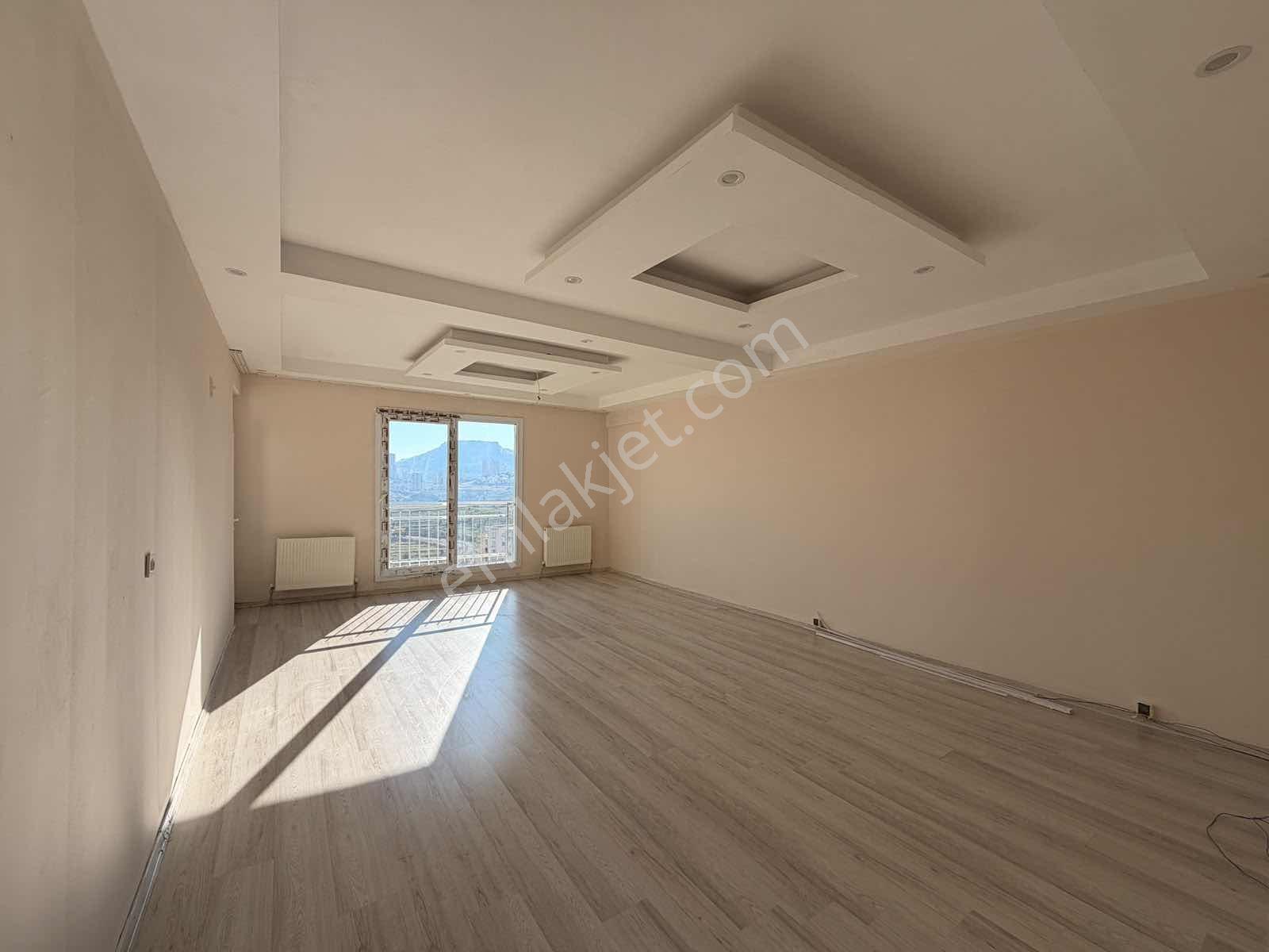 Murat Emlaktan Nirvana Evlerinde Kale Cephe 4+1 Dairemiz Satılık — fotoğraf 12