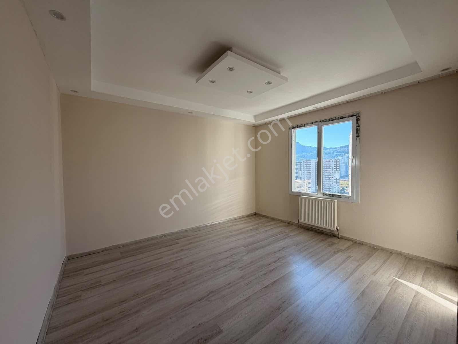 Murat Emlaktan Nirvana Evlerinde Kale Cephe 4+1 Dairemiz Satılık — fotoğraf 16