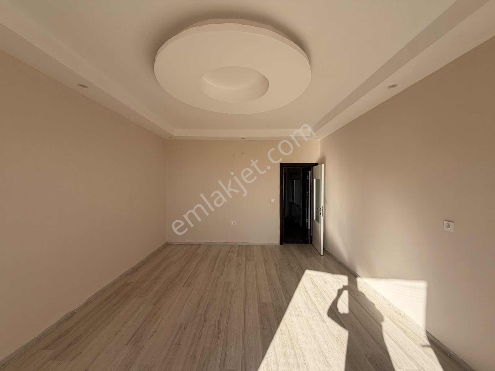 Murat Emlaktan Nirvana Evlerinde Kale Cephe 4+1 Dairemiz Satılık — fotoğraf 26