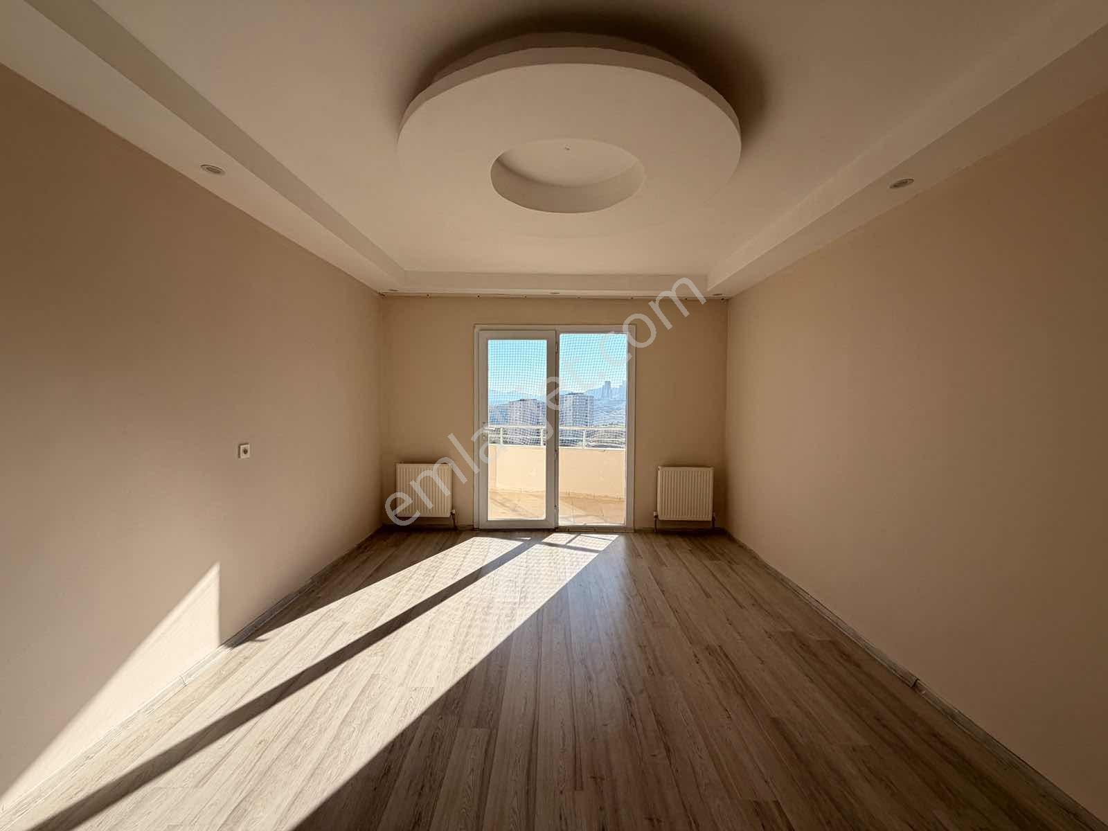 Murat Emlaktan Nirvana Evlerinde Kale Cephe 4+1 Dairemiz Satılık — fotoğraf 28