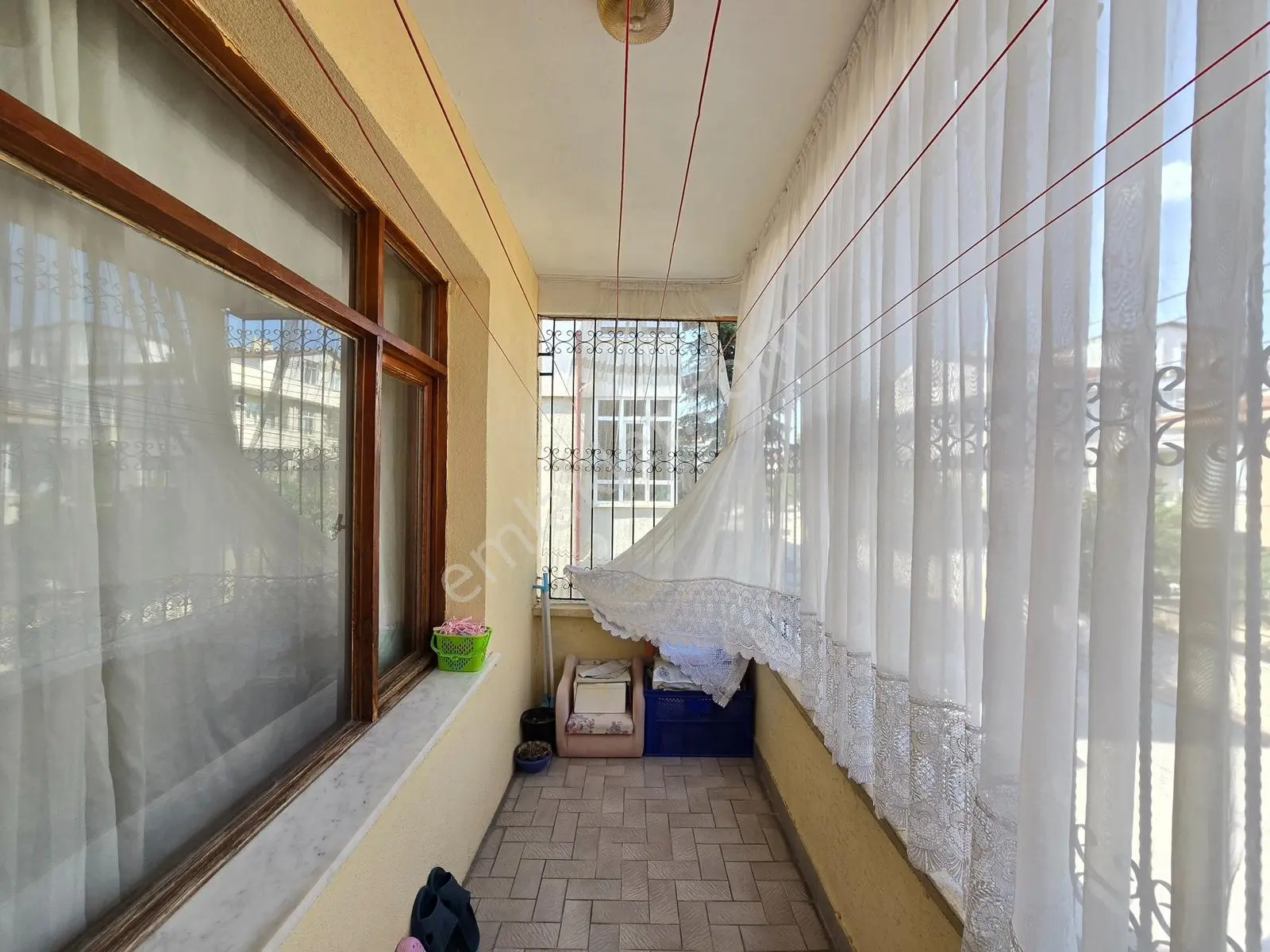 Sakarya Mahallesinde 3+1 Yalıtımlı Kat Mülkiyetli Geniş Daire — fotoğraf 32