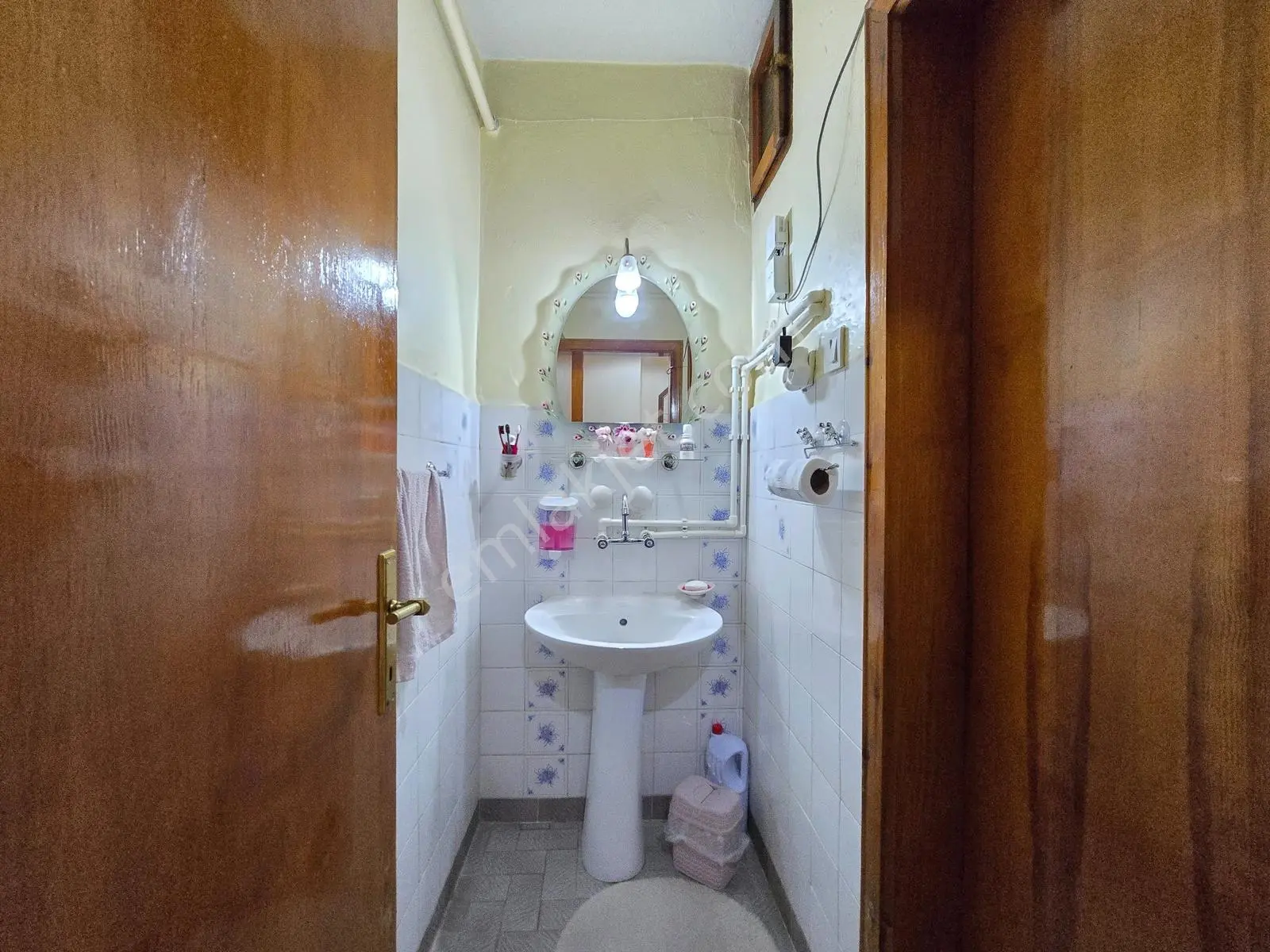 Sakarya Mahallesinde 3+1 Yalıtımlı Kat Mülkiyetli Geniş Daire — fotoğraf 52