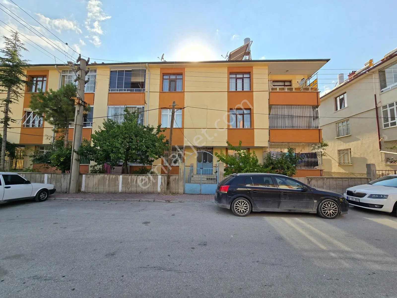 Sakarya Mahallesinde 3+1 Yalıtımlı Kat Mülkiyetli Geniş Daire — fotoğraf 55