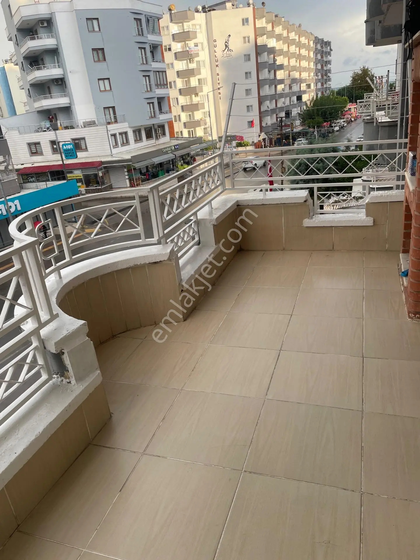 Mersin Erdemli Tömük'te Geniş Balkonlu 1+1 Satılık Daire — fotoğraf 9