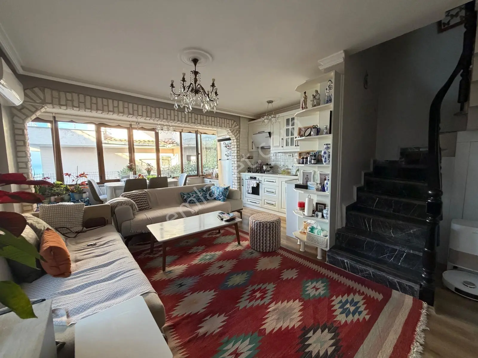 Çınarcık Koru Sümer Sitesinde Deniz Manzaralı Tripleks Villa — fotoğraf 9