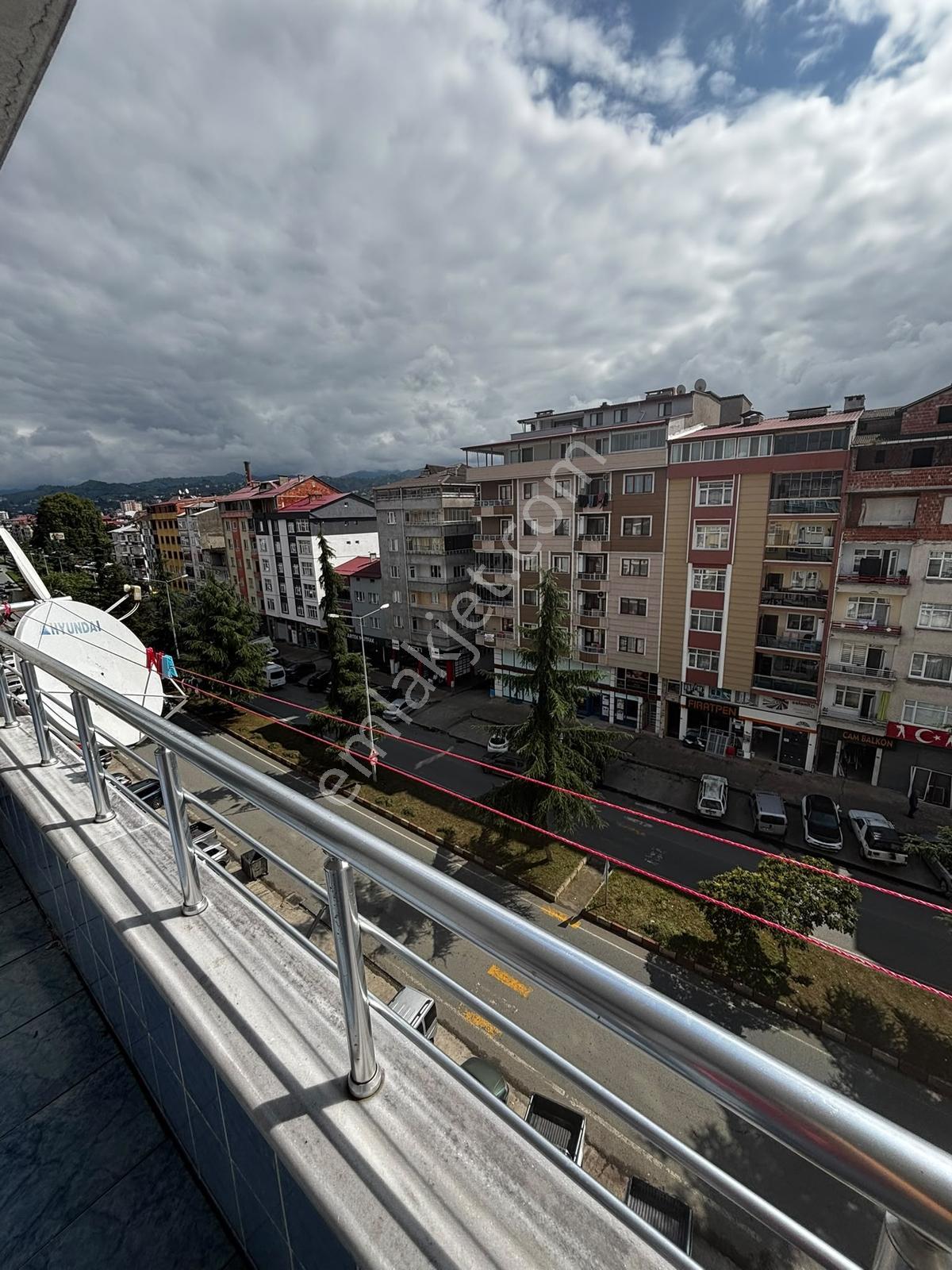 Cadde Üzerinde 3+1 Doğalgazlı Yatırımlık Daire