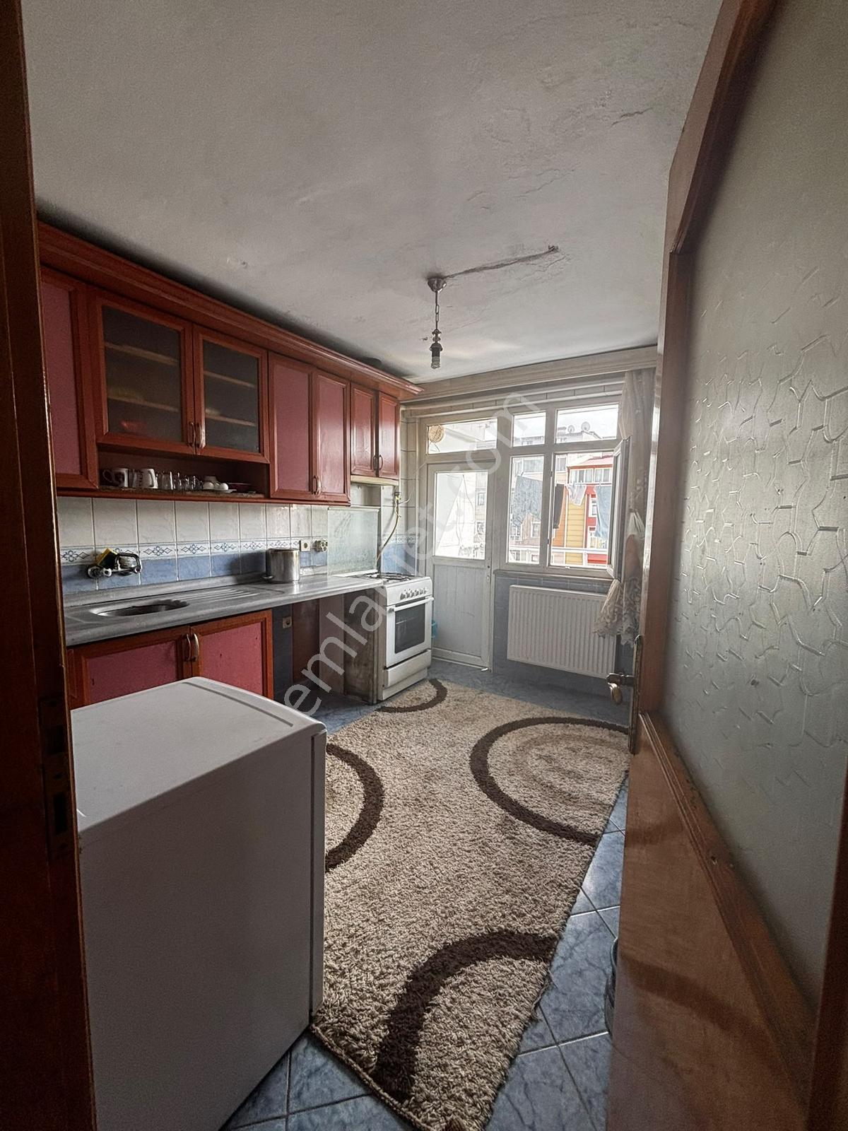 Cadde Üzerinde 3+1 Doğalgazlı Yatırımlık Daire — fotoğraf 11