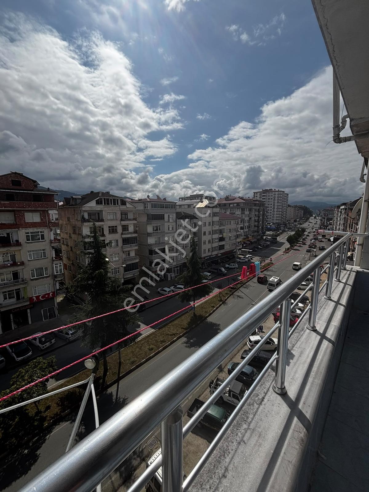 Cadde Üzerinde 3+1 Doğalgazlı Yatırımlık Daire — fotoğraf 14