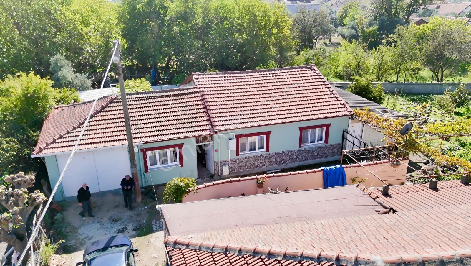 309 M² Bahçeli Müstakil Köy Evi Doğalgazlı 2 Yola Cephe Sarıköy — fotoğraf 2