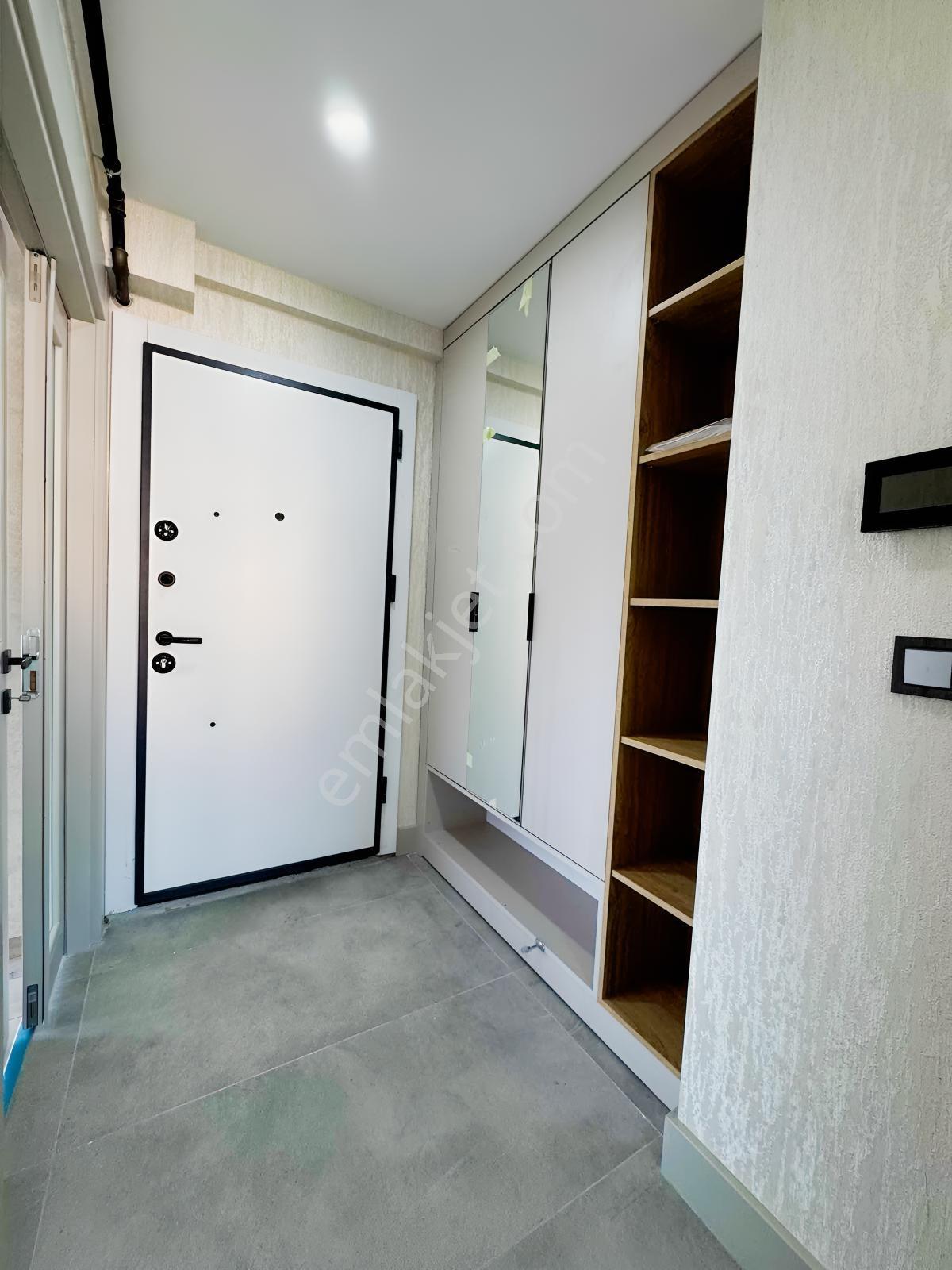 Bölgenin Ultra Lüks Sitesi 3+1 Satılık — fotoğraf 6