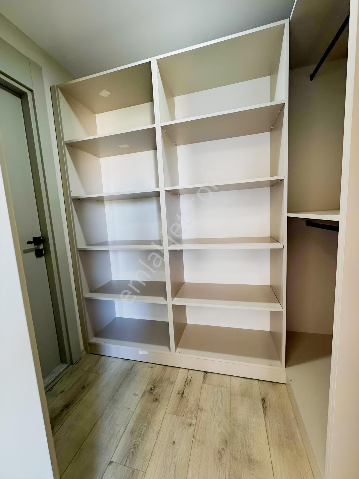 Bölgenin Ultra Lüks Sitesi 3+1 Satılık — fotoğraf 10