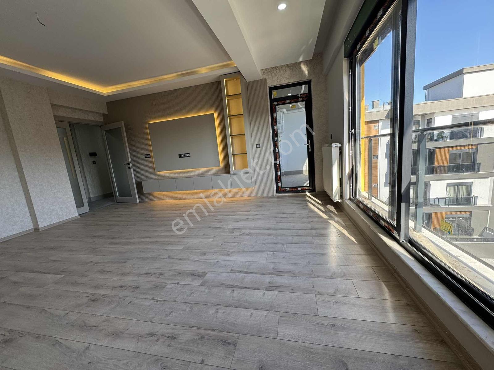 Bölgenin Ultra Lüks Sitesi 3+1 Satılık — fotoğraf 18