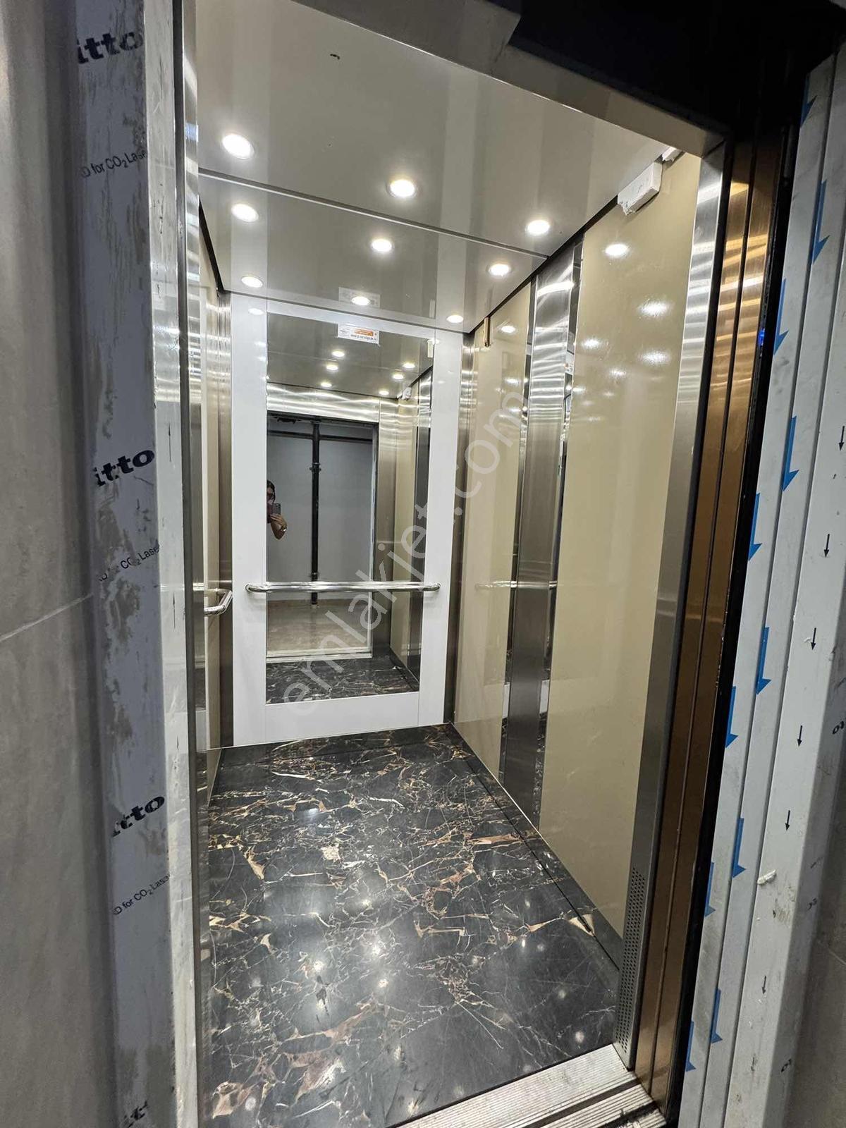 Bölgenin Ultra Lüks Sitesi 3+1 Satılık — fotoğraf 22
