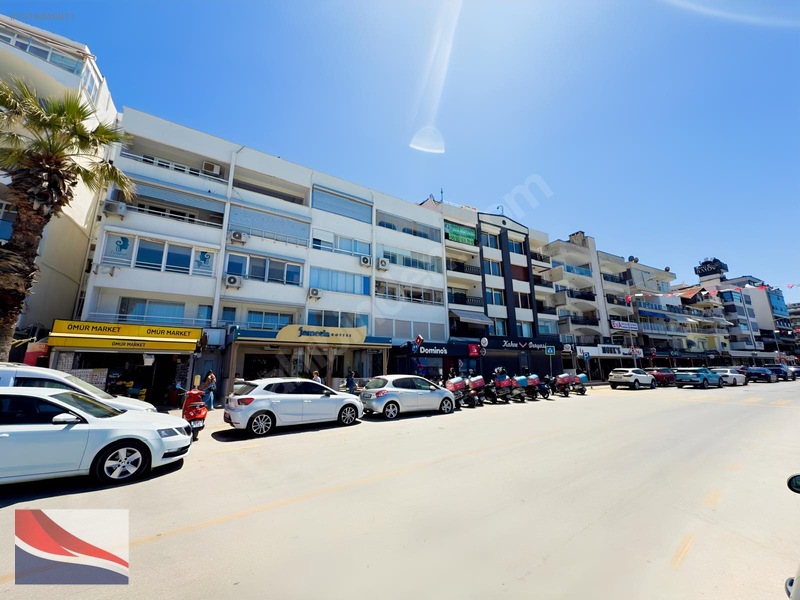 Kuşadası'nda Kesintisiz Deniz Manzaralı Satılık Yalı Dairesi — fotoğraf 29