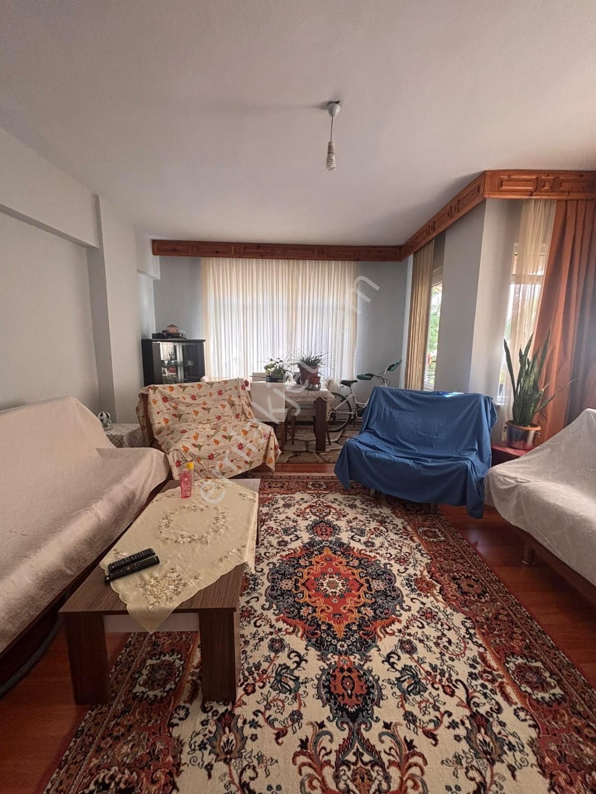 Pozitif'ten Halitpaşa'da Denize 30 Metre 90 M2 1.kat Köşe Daire — fotoğraf 4