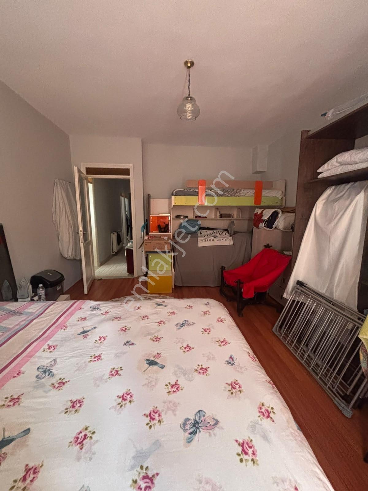 Pozitif'ten Halitpaşa'da Denize 30 Metre 90 M2 1.kat Köşe Daire — fotoğraf 9
