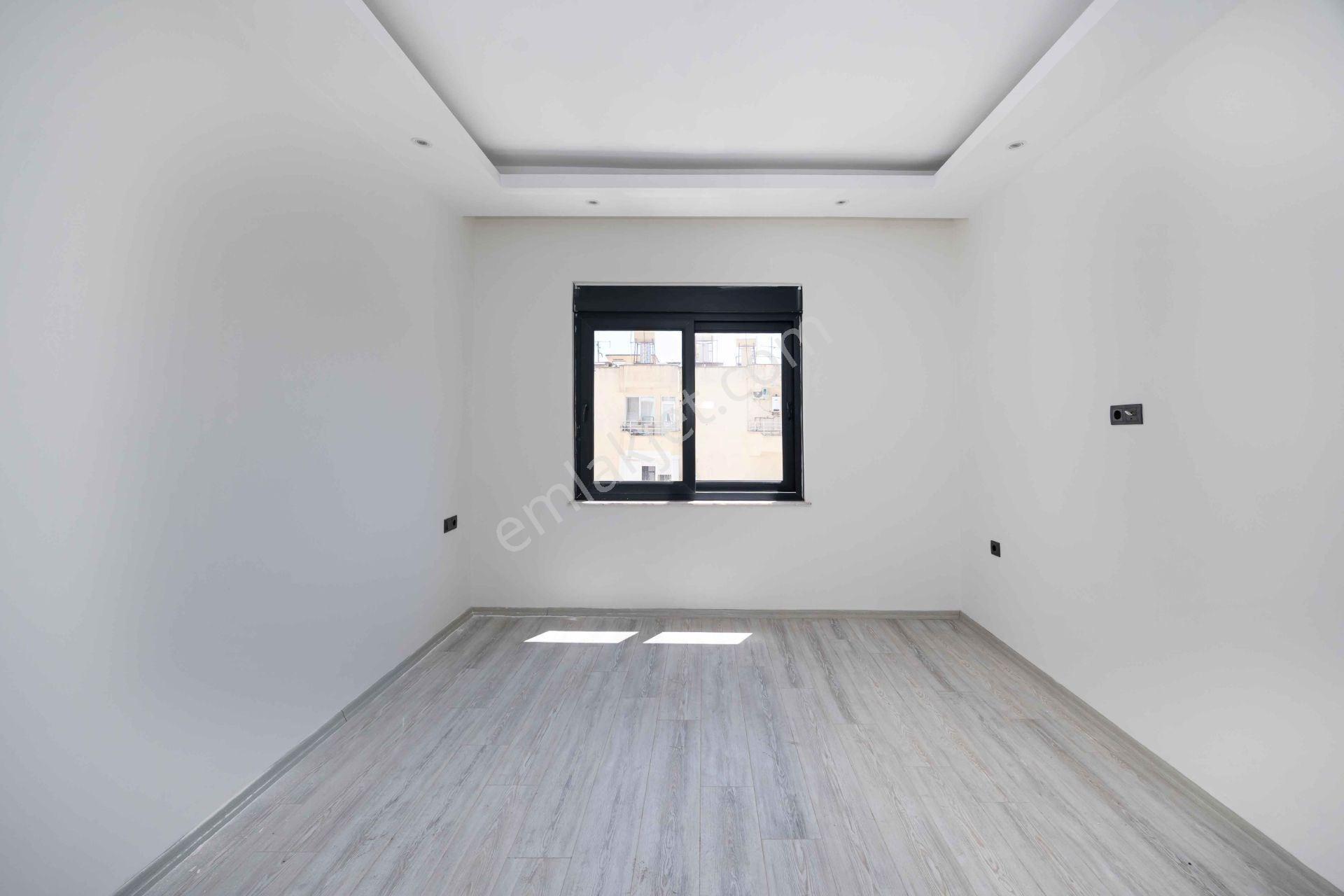 Alanya Güllerpınarında Denize 700 M Lüks Kompleks 2+1 Daire — fotoğraf 18