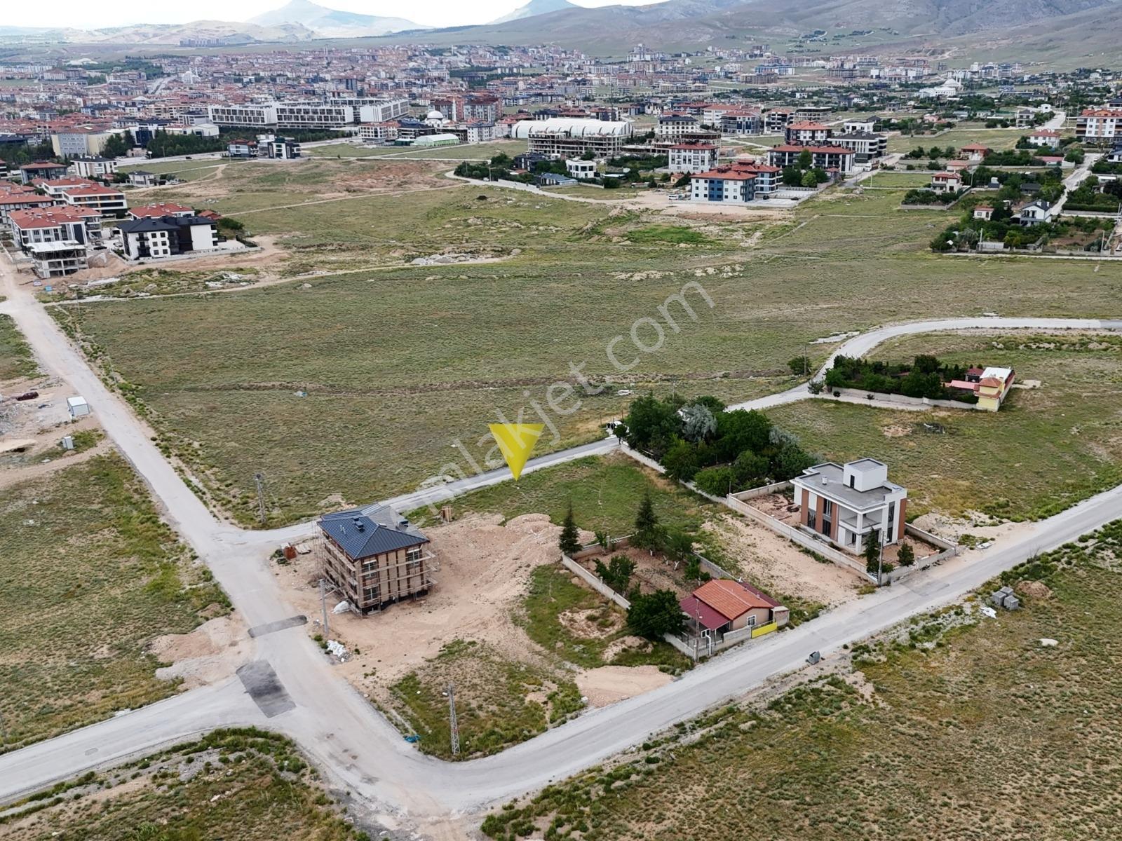 Selçuklu Yazır'da Müstakil Yanyana 2 Parsel Satılık Villa Arsası — fotoğraf 24
