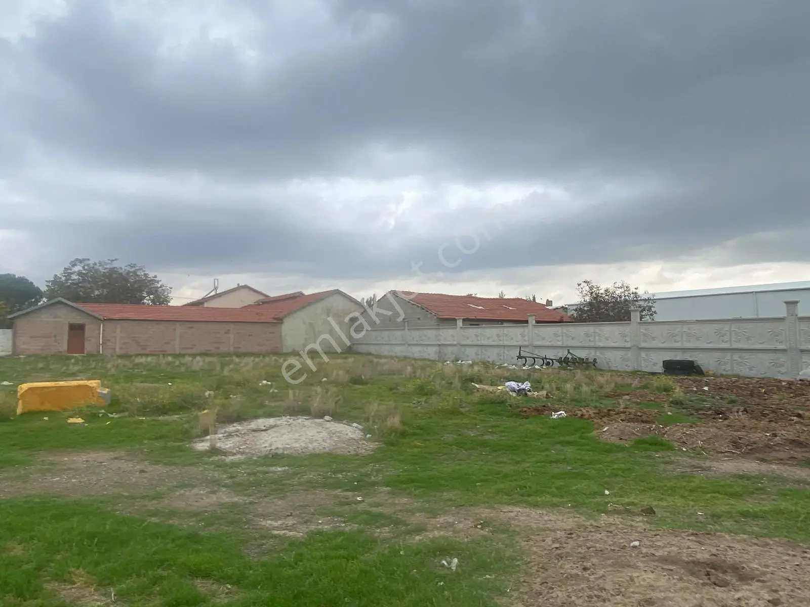Isparta Yazısöğütte 990 M² Ticari Kullanıma Uygun Değerli Arsa — fotoğraf 6