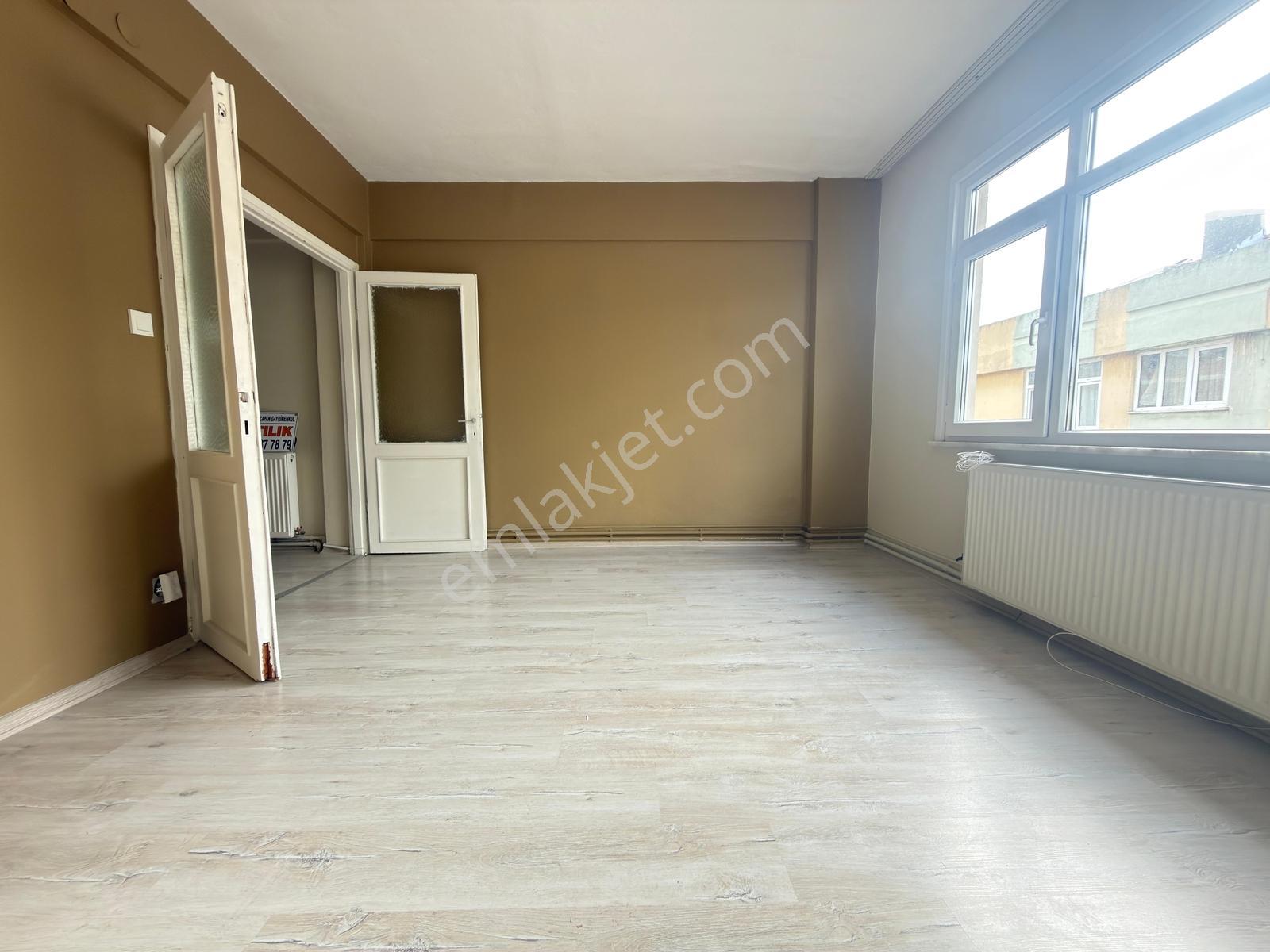 Kadıköy Rasimpaşa Mah Talat Bey Sokakta 2+1 Kombili — fotoğraf 3