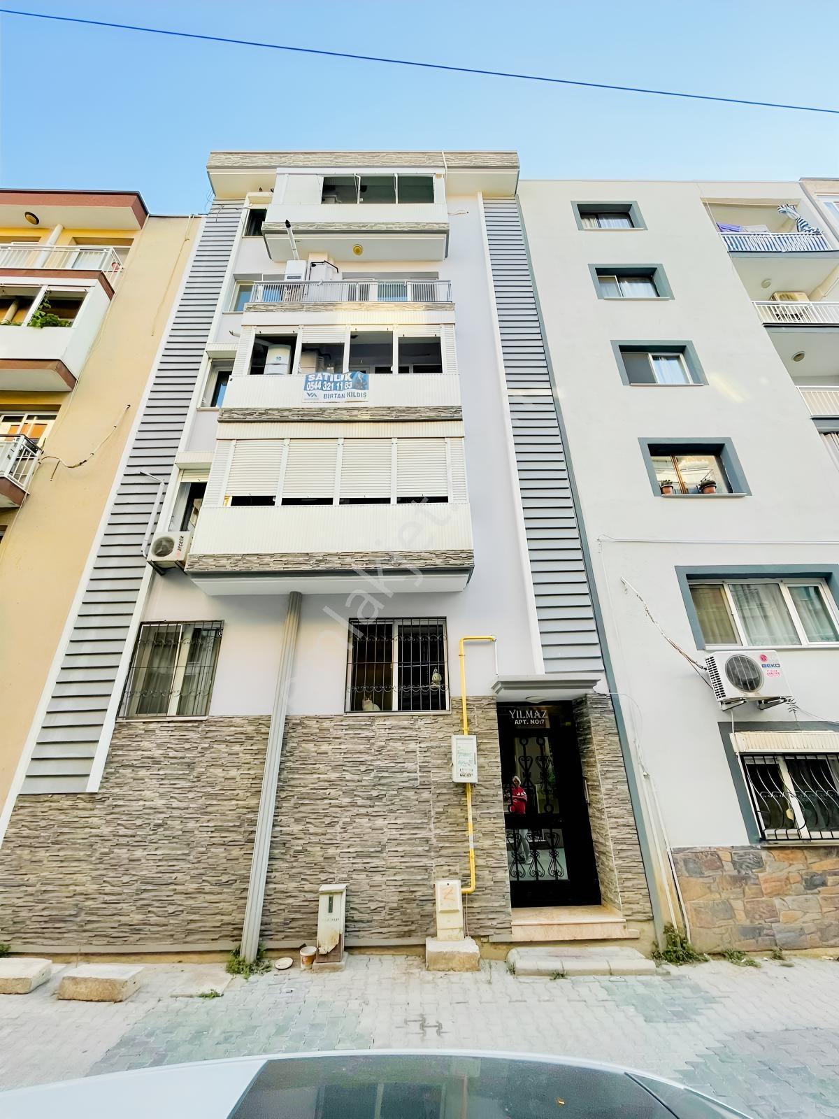 Karşıyaka Da Asansörlü, Çift Cephe Ferah Satılık 3+1 Daire F104 — fotoğraf 2