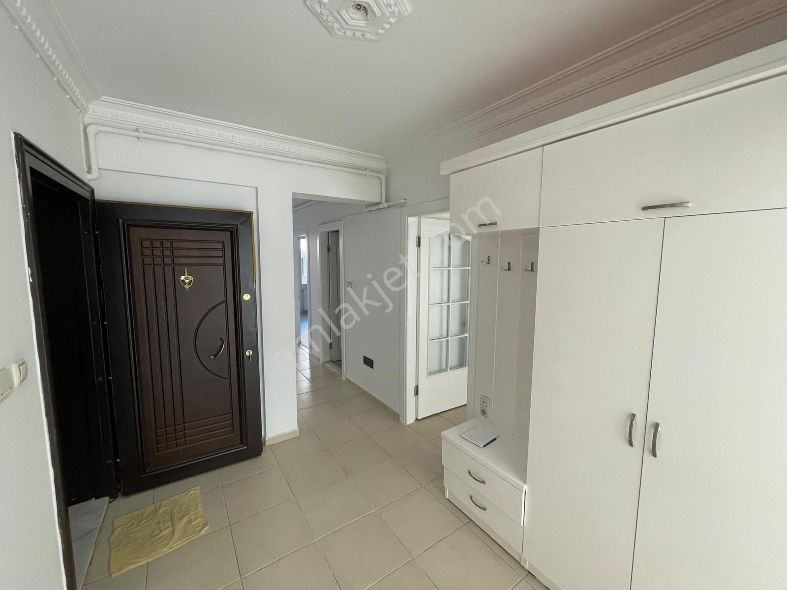 Karşıyaka Da Asansörlü, Çift Cephe Ferah Satılık 3+1 Daire F104 — fotoğraf 4