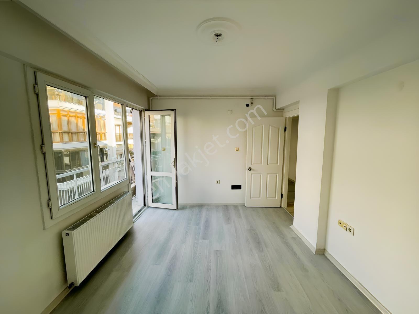 Karşıyaka Da Asansörlü, Çift Cephe Ferah Satılık 3+1 Daire F104 — fotoğraf 12