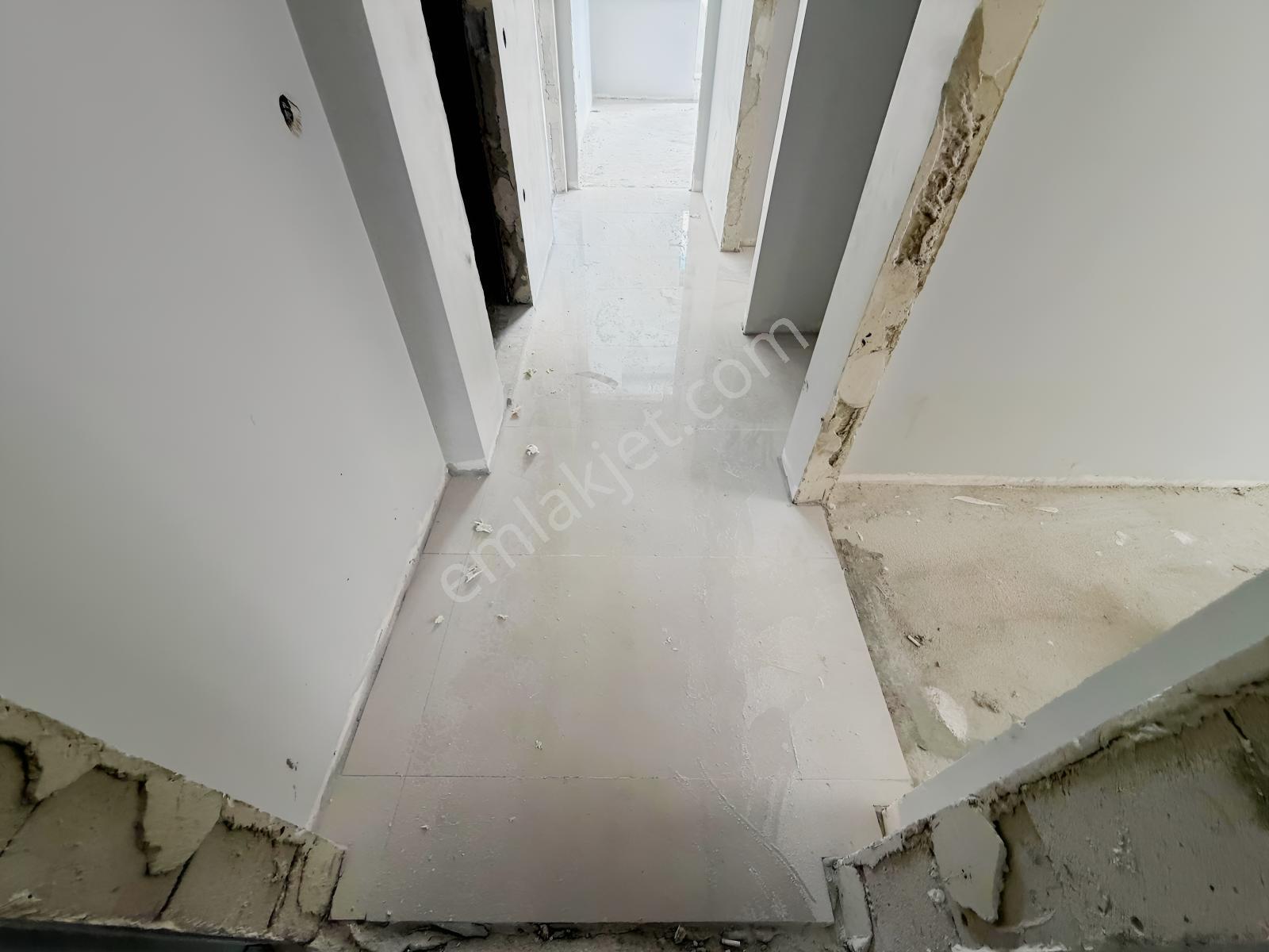 F-l Emlaktan Emaar Avm Libadiye Ve Acıbadem Metrobüs Yakını 2+1 — fotoğraf 13
