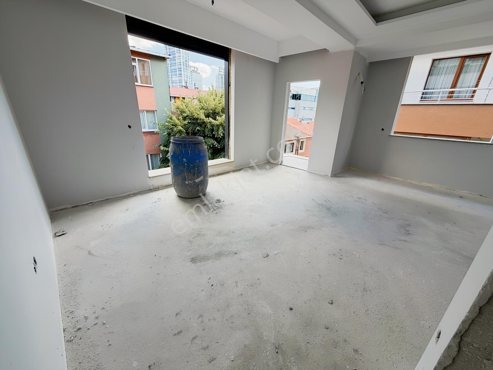F-l Emlaktan Emaar Avm Libadiye Ve Acıbadem Metrobüs Yakını 2+1 — fotoğraf 19