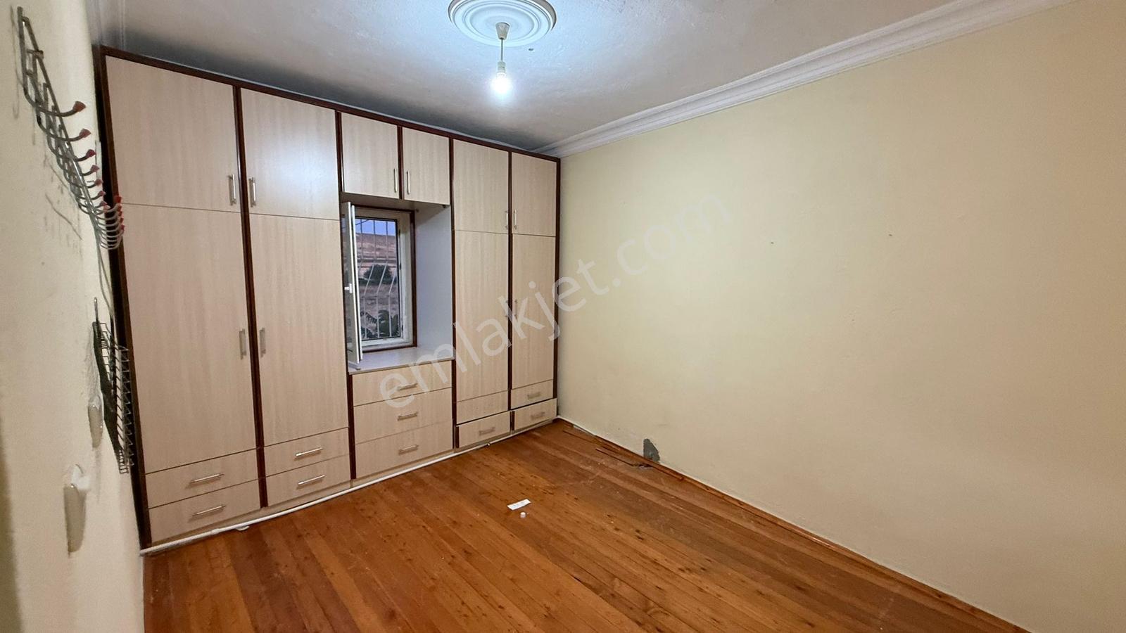 Kozaklı Merkezde 930 M² Bahçeli, 10 Odalı, 3 Adet 1+1 Var — fotoğraf 15