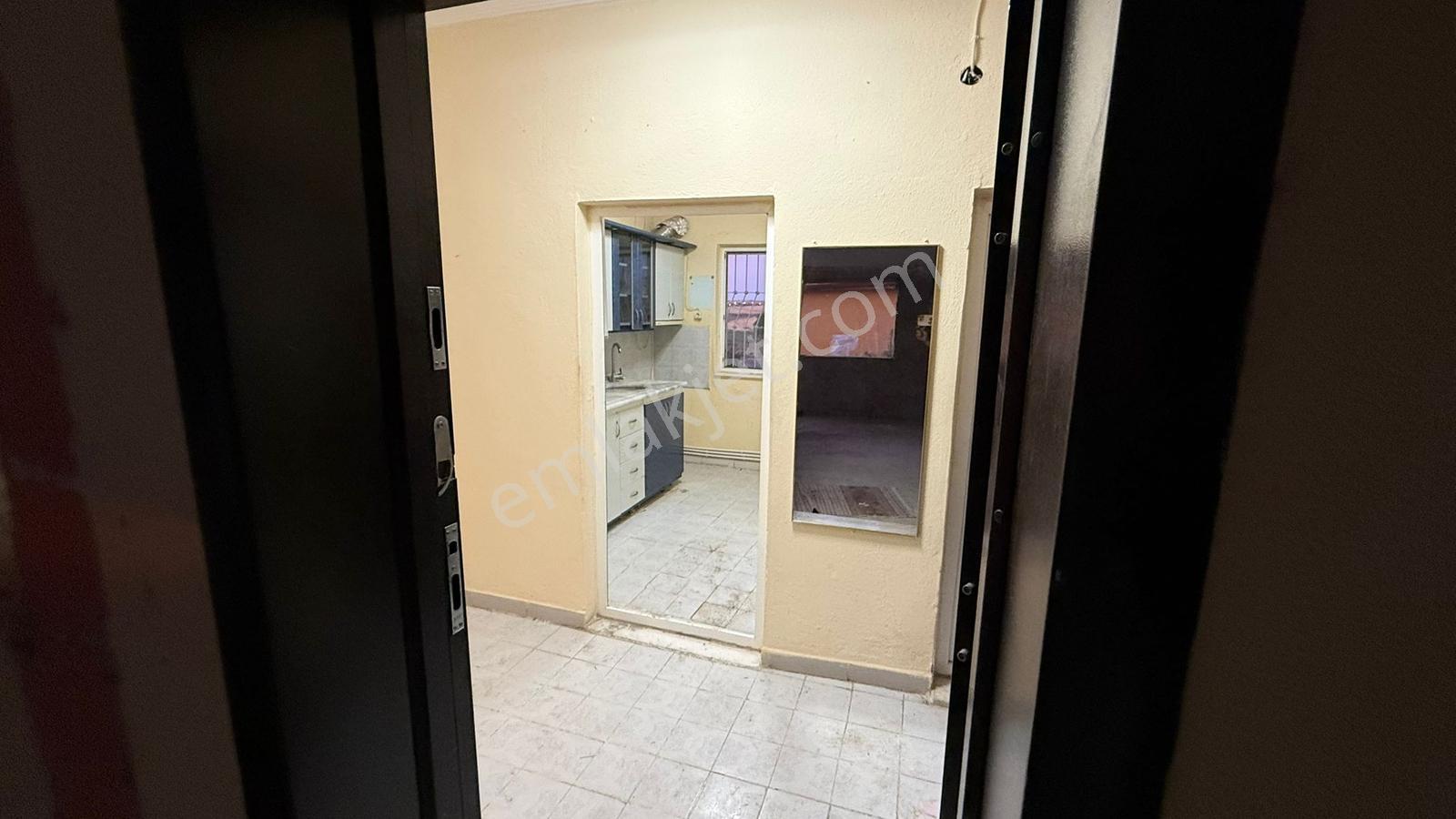 Kozaklı Merkezde 930 M² Bahçeli, 10 Odalı, 3 Adet 1+1 Var — fotoğraf 20