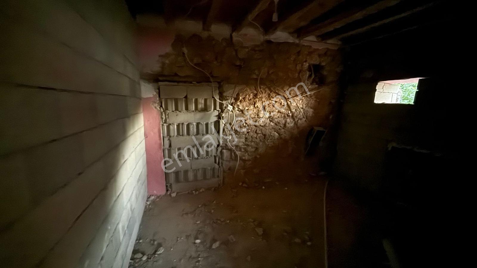Kozaklı Merkezde 930 M² Bahçeli, 10 Odalı, 3 Adet 1+1 Var — fotoğraf 32