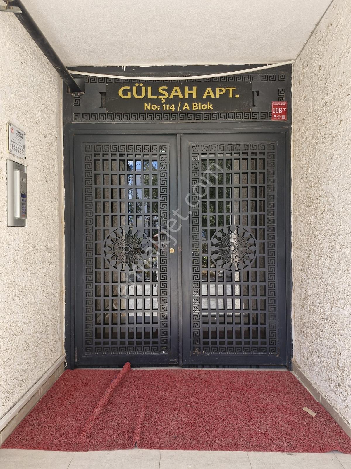 Huzur'dan Mithatpaşa Mah.de 3+1 Ebeveny Banyolu Doğalgazlı Daire — fotoğraf 2