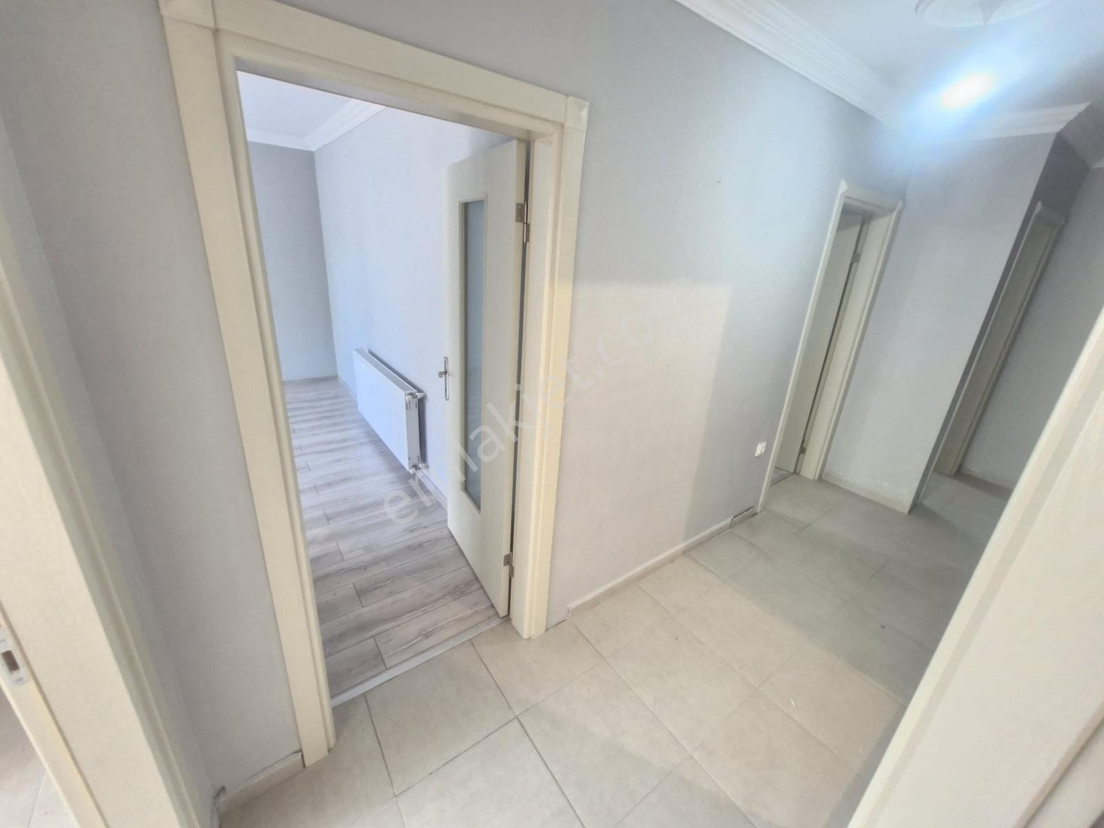 Huzur'dan Mithatpaşa Mah.de 3+1 Ebeveny Banyolu Doğalgazlı Daire — fotoğraf 6