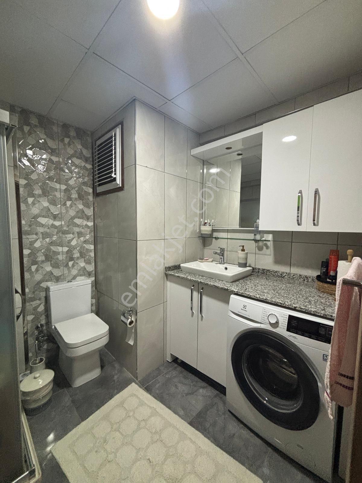 Akıncılar Mah. Ebeveyn Banyolu 2+1 Satılık Daire — fotoğraf 11