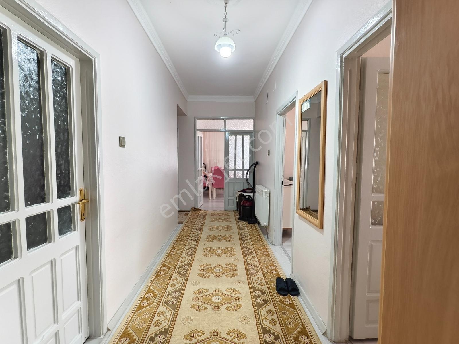 Yeni Rota'dan Merkezi Konumda Satlık Geniş 3+1 Daire — fotoğraf 26