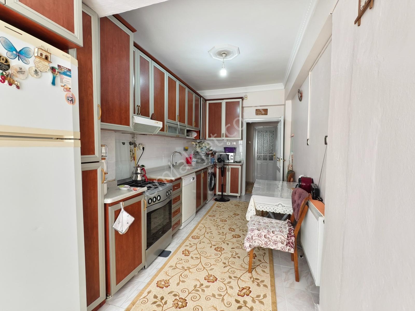 Yeni Rota'dan Merkezi Konumda Satlık Geniş 3+1 Daire — fotoğraf 28