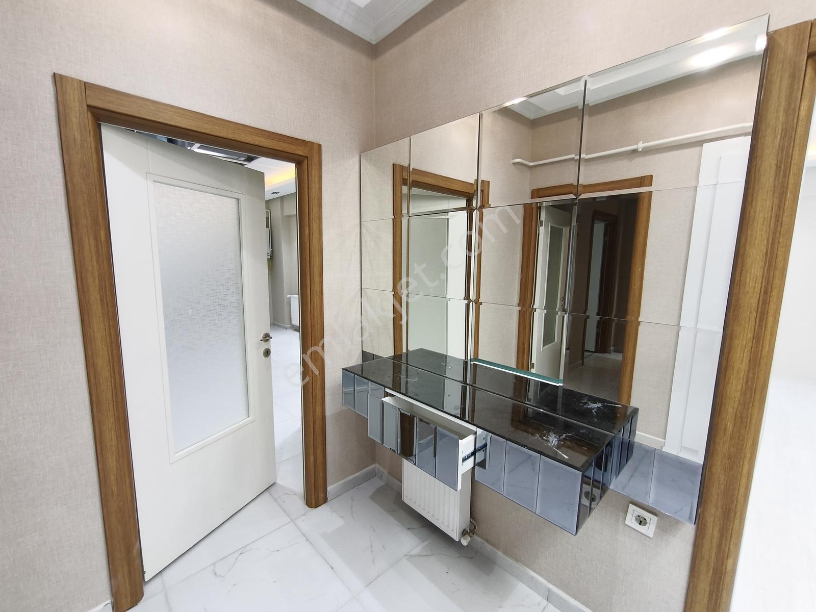 ***güven Emlak'tan Göztepe'de Full Yapılı Fırsat 4+1 Daire*** — fotoğraf 8